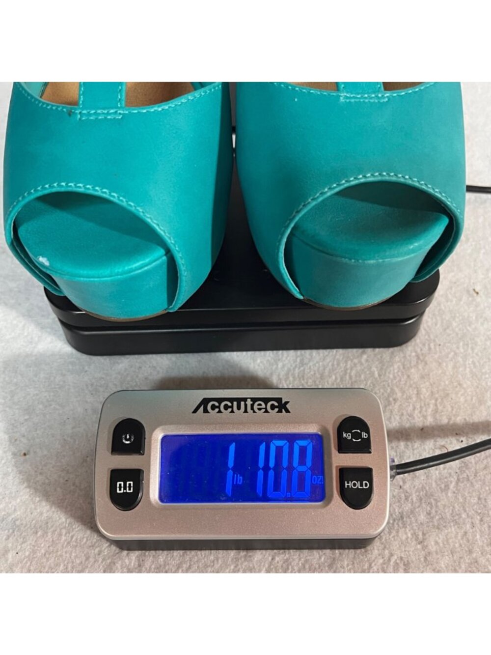 Breckelles Brina 21 Turquoise Platform Peep Toe Heels Womens Size 9 Buckle Strap - Picture 16 of 16